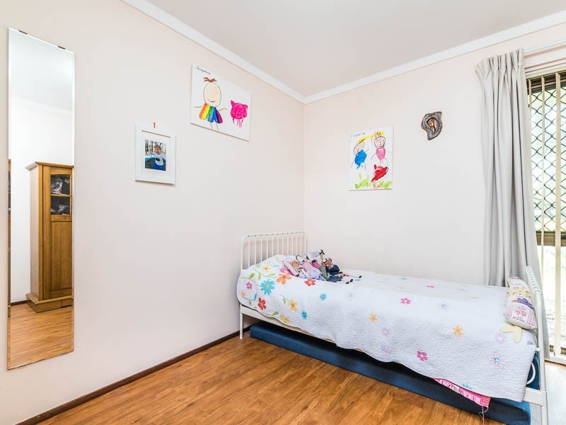 10 AUSTEN ST, Munster WA 6166