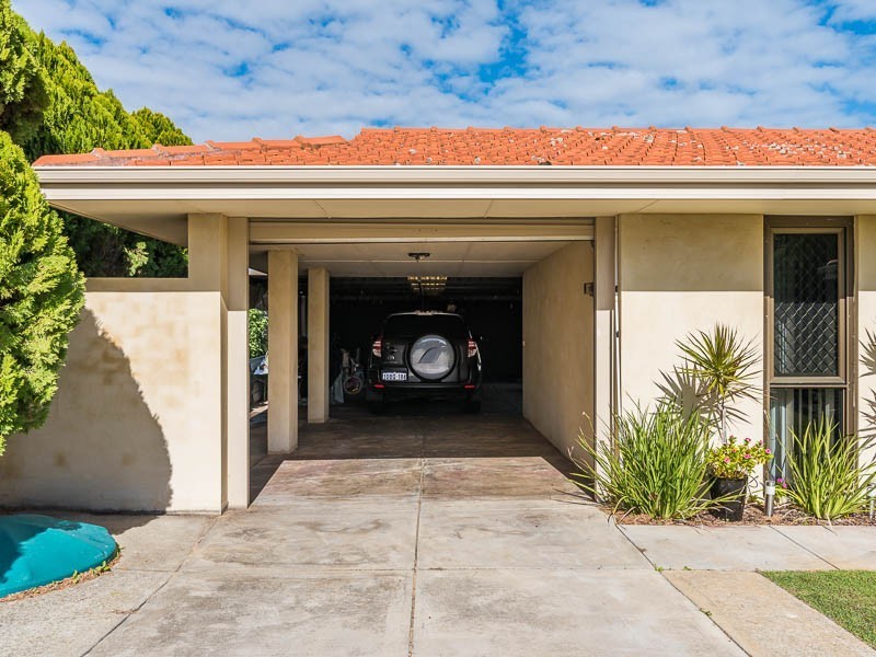 10 AUSTEN ST, Munster WA 6166