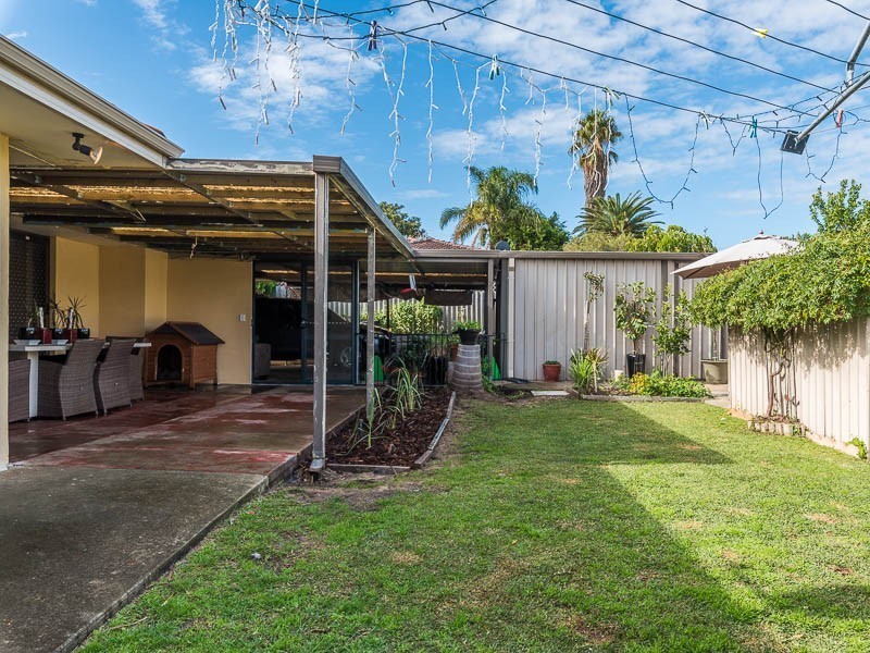 10 AUSTEN ST, Munster WA 6166