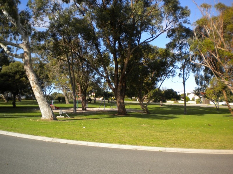 11 Schofield Street, Hamilton Hill WA 6163