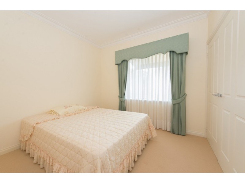 12C Sumich Gardens, Coogee WA 6166