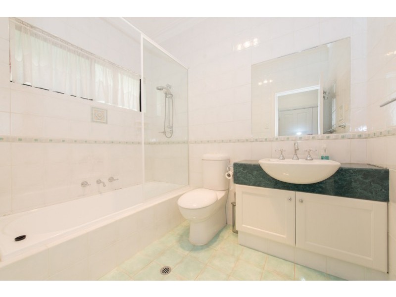 12C Sumich Gardens, Coogee WA 6166