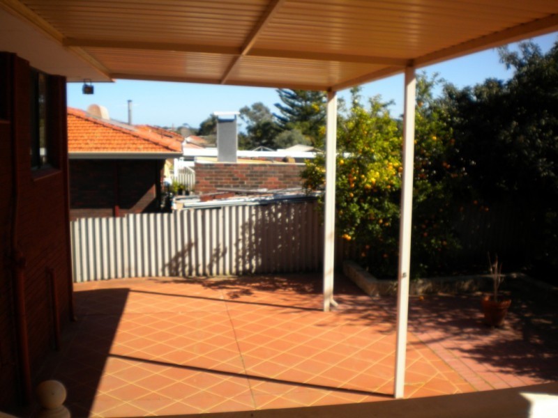 30 Hanlon Street, Hamilton Hill WA 6163