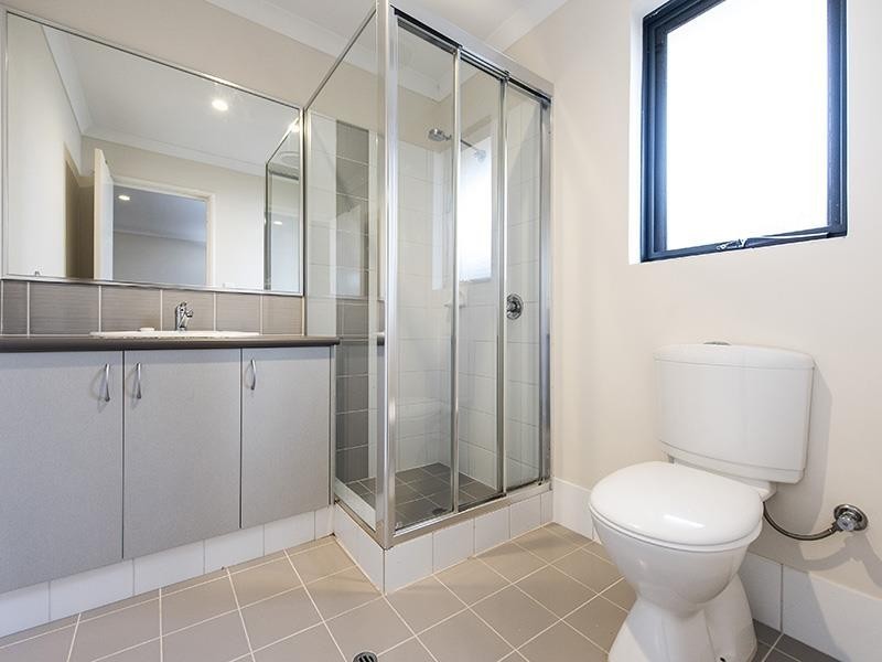 69 Sapphire Chase, Wellard WA 6170