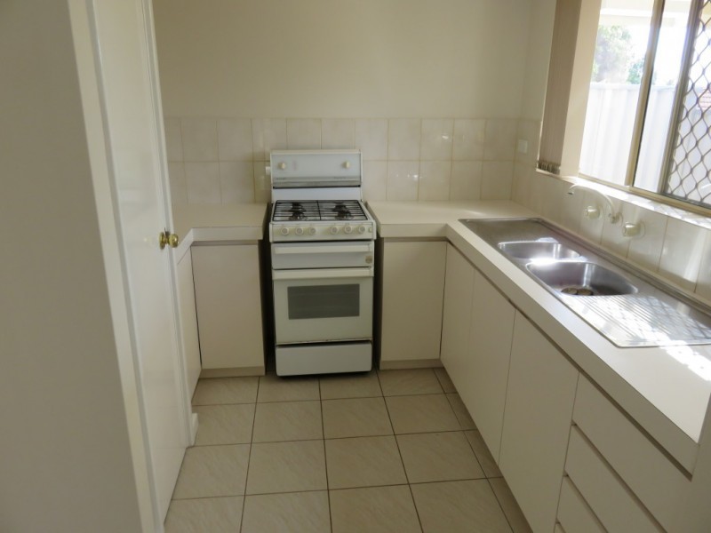 2/2 Bramston Street, Spearwood WA 6163