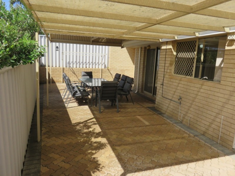 2/2 Bramston Street, Spearwood WA 6163