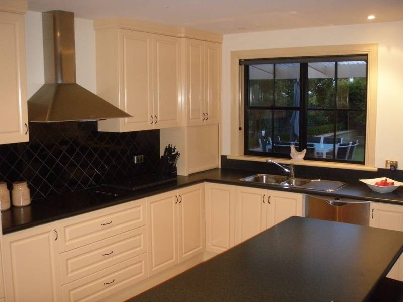 4 Malunnah Close, Devonport TAS 7310