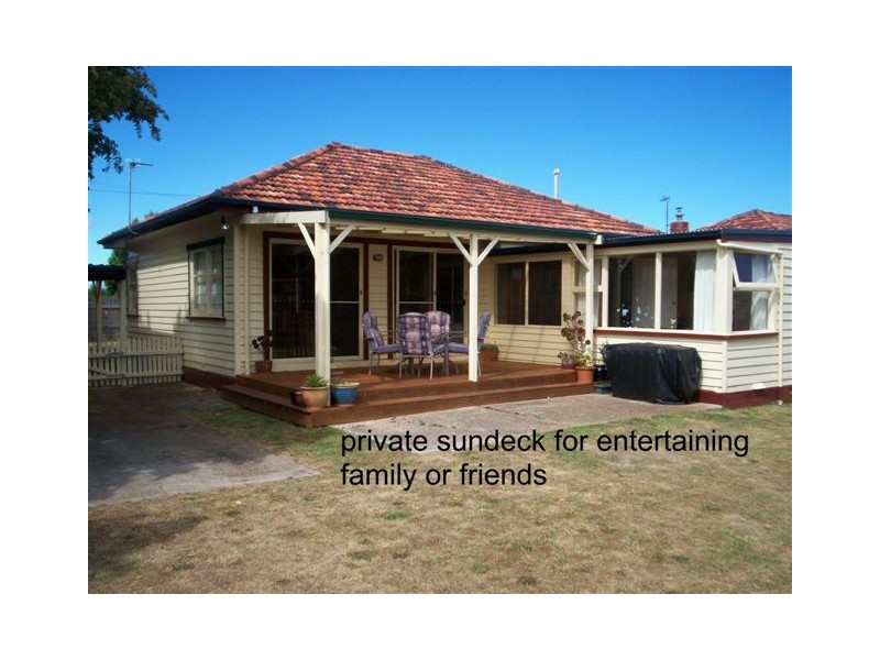 12 Hilltop Avenue, Devonport TAS 7310