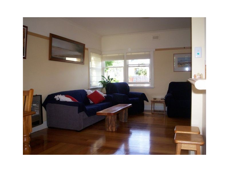 12 Hilltop Avenue, Devonport TAS 7310