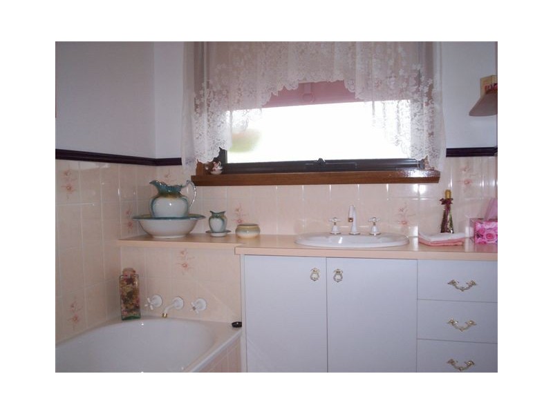 11 Watford Close, Devonport TAS 7310