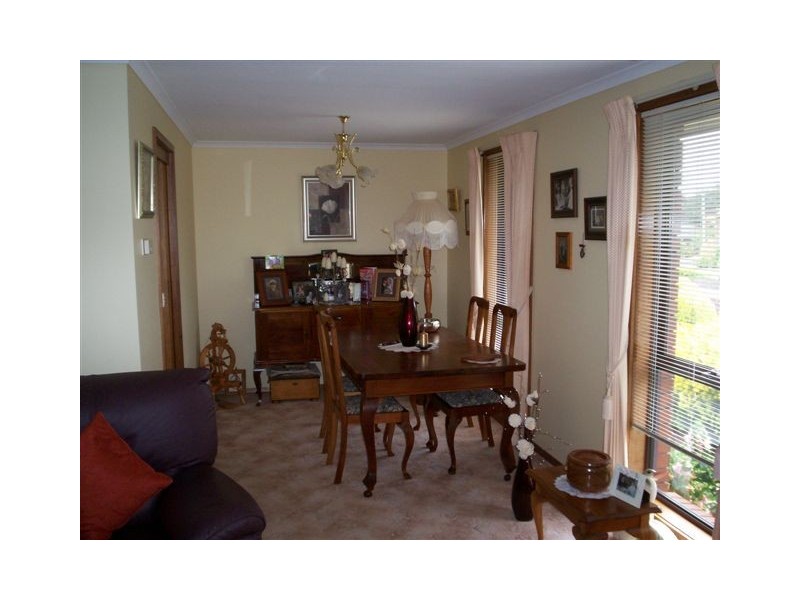 11 Watford Close, Devonport TAS 7310