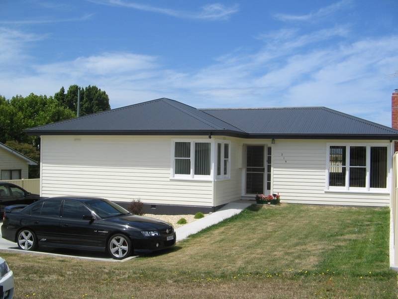 1/219 Steele Street, Devonport TAS 7310