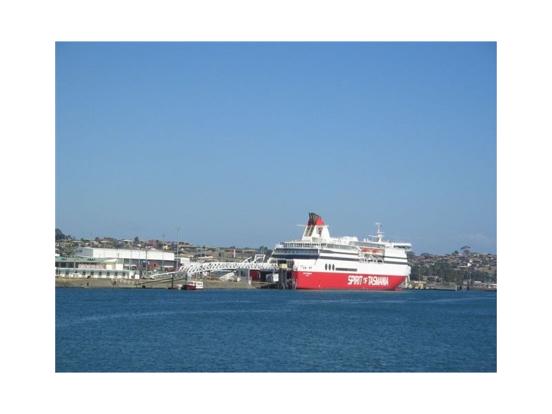 40 Victoria Parade, Devonport TAS 7310