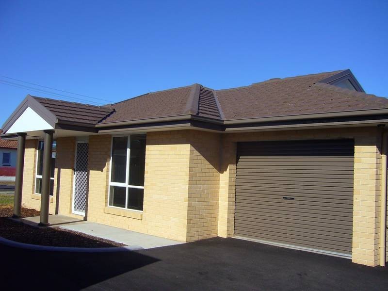 1/20 Madden Crescent, Devonport TAS 7310