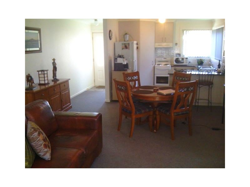 2/16 Bertha Street, Ulverstone TAS 7315