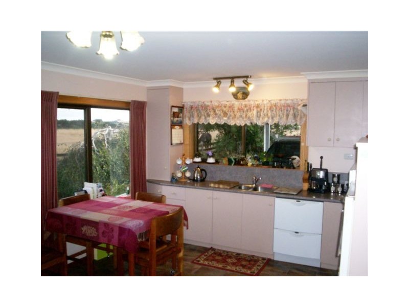 105 Blacks Road, Wesley Vale TAS 7307