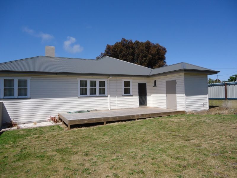 220 Steele Street, Devonport TAS 7310