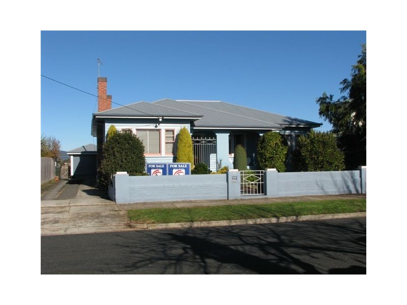 15 Hilltop Avenue, Devonport TAS 7310