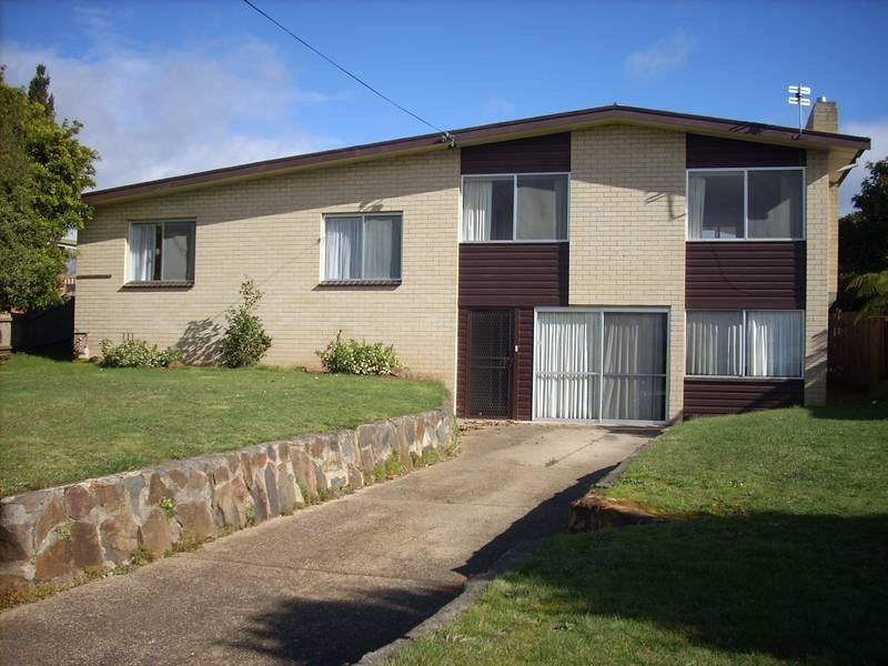 12 Nyora Court, Devonport TAS 7310