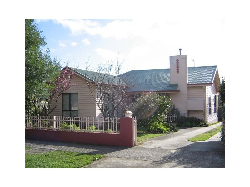 20 George Street, Devonport TAS 7310