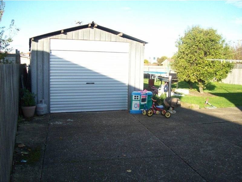17 Churchill Avenue, Devonport TAS 7310