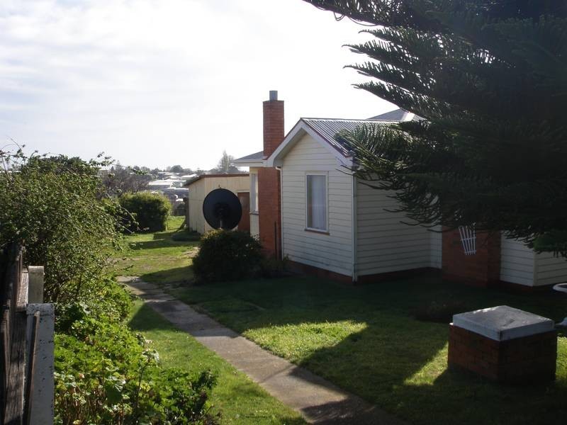 24 Don Road, Devonport TAS 7310