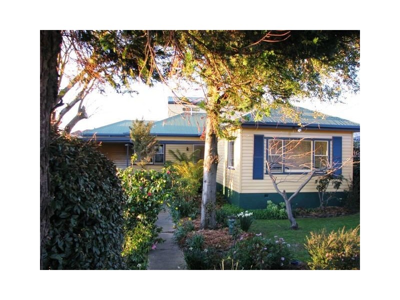 104 Stewart Street, Devonport TAS 7310