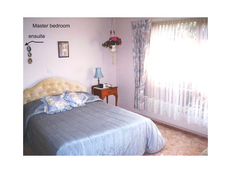 18 Wiena Crescent, Devonport TAS 7310