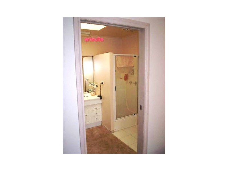 18 Wiena Crescent, Devonport TAS 7310