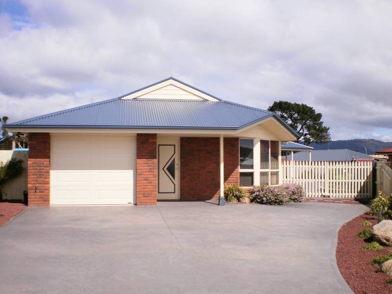 11 Cherry Grove, Latrobe TAS 7307