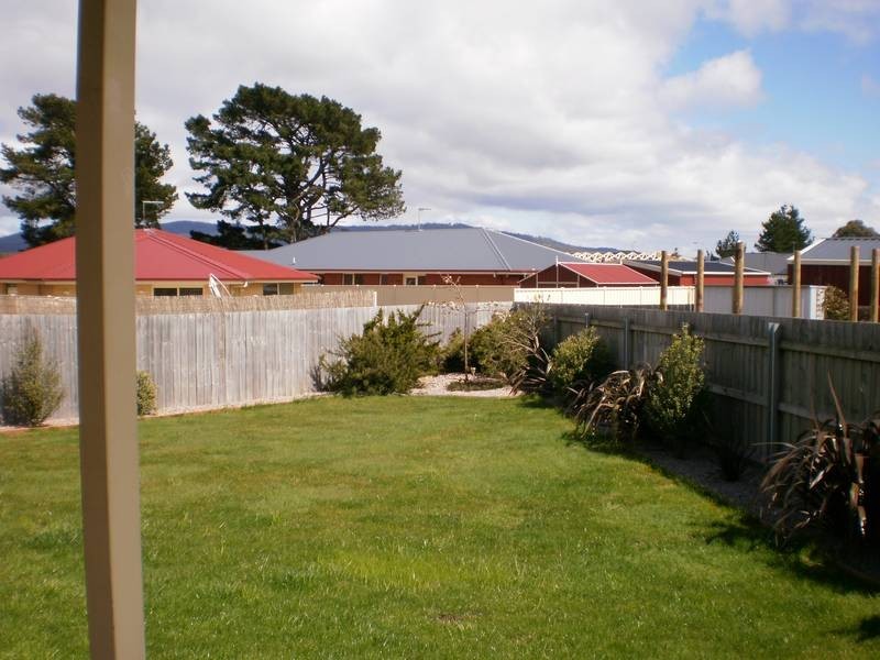 11 Cherry Grove, Latrobe TAS 7307