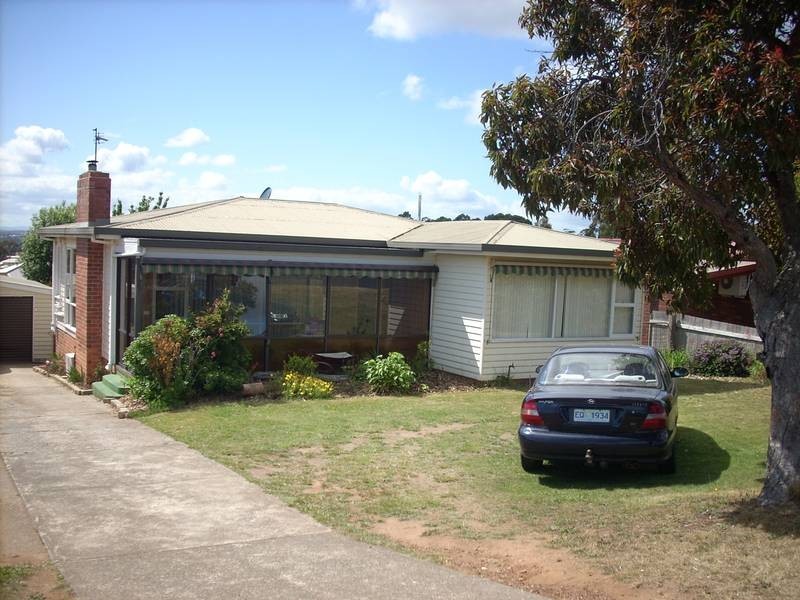 79 Hillcrest Road, Devonport TAS 7310