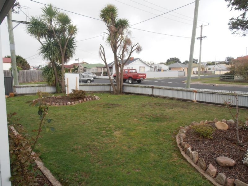 27 Elizabeth Street, Devonport TAS 7310