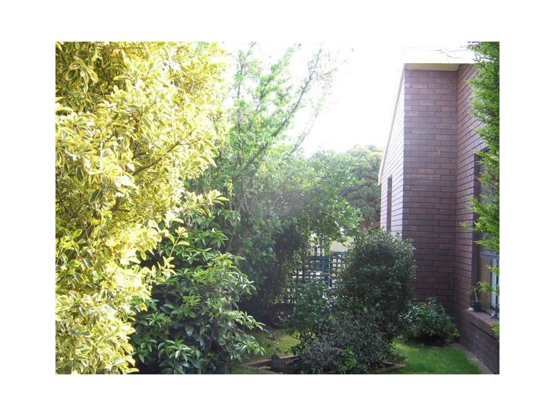 2/110 Caroline Street, East Devonport TAS 7310