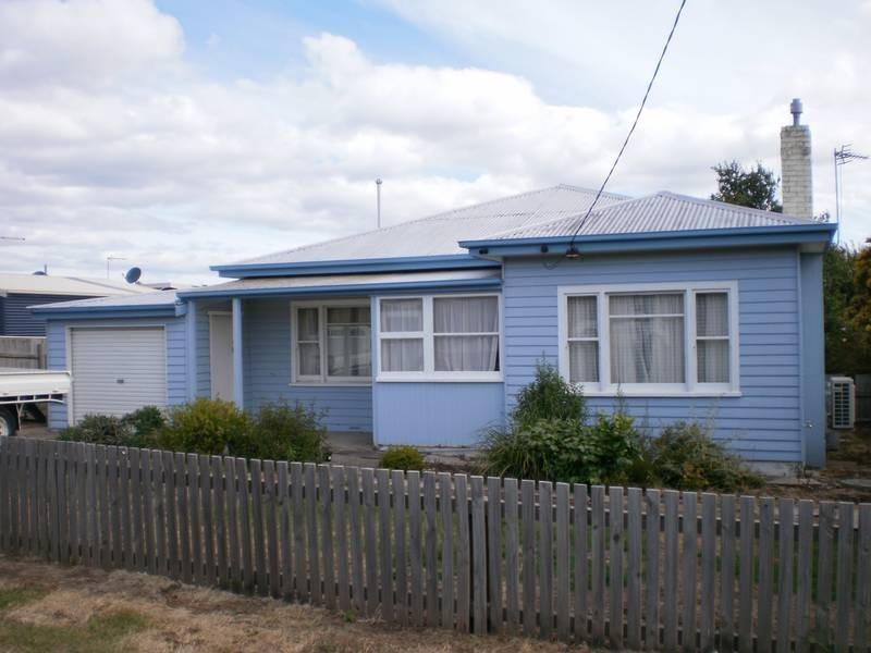 14 Douglas Street, East Devonport TAS 7310