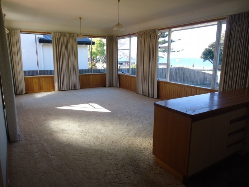 30 Victoria Parade, Devonport TAS 7310