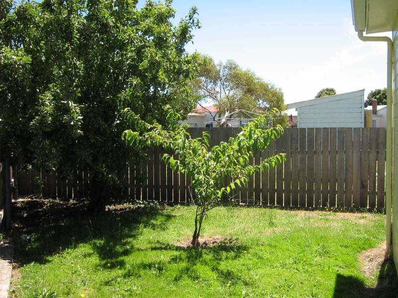 27 Madden Crescent, Devonport TAS 7310