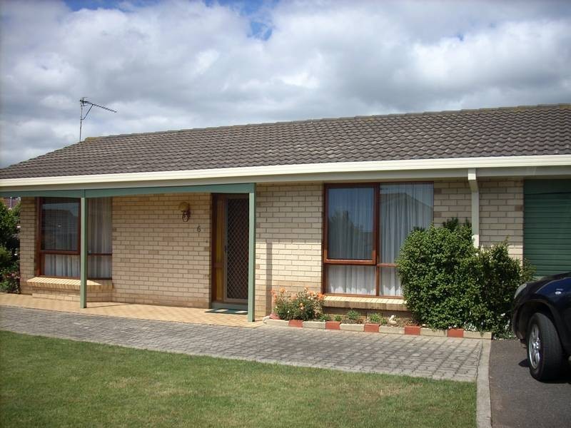 6/2 Orana Place, Devonport TAS 7310