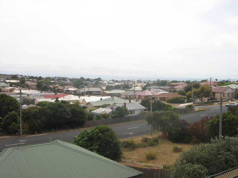 1/185 Steele Street, Devonport TAS 7310