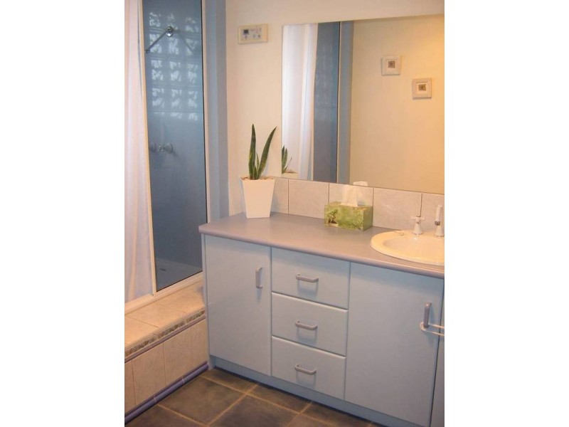 20 Hilltop Avenue, Devonport TAS 7310