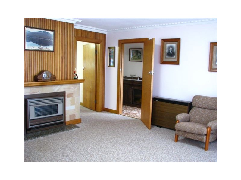 15 Mungala Crescent, Miandetta TAS 7310