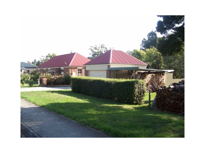 16 Bradshaw Street, Latrobe TAS 7307