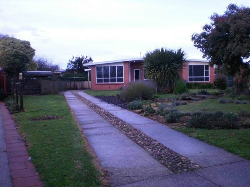 10 Niela Crescent, Devonport TAS 7310