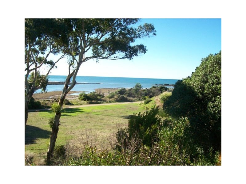 6 Coles Beach Close, Devonport TAS 7310