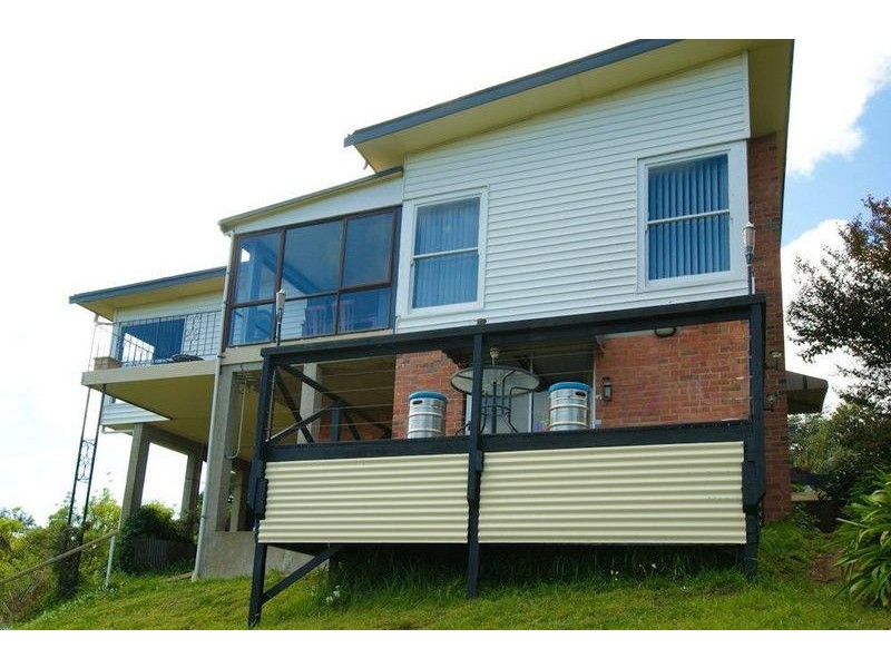6 Marine Street, East Devonport TAS 7310