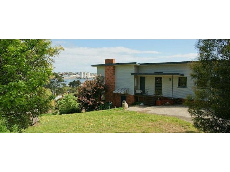 6 Marine Street, East Devonport TAS 7310