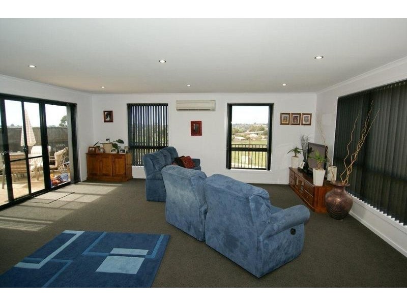 9 Dana Drive, Devonport TAS 7310