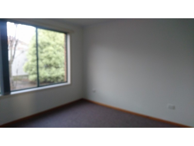 4/71 Stewart Street, Devonport TAS 7310