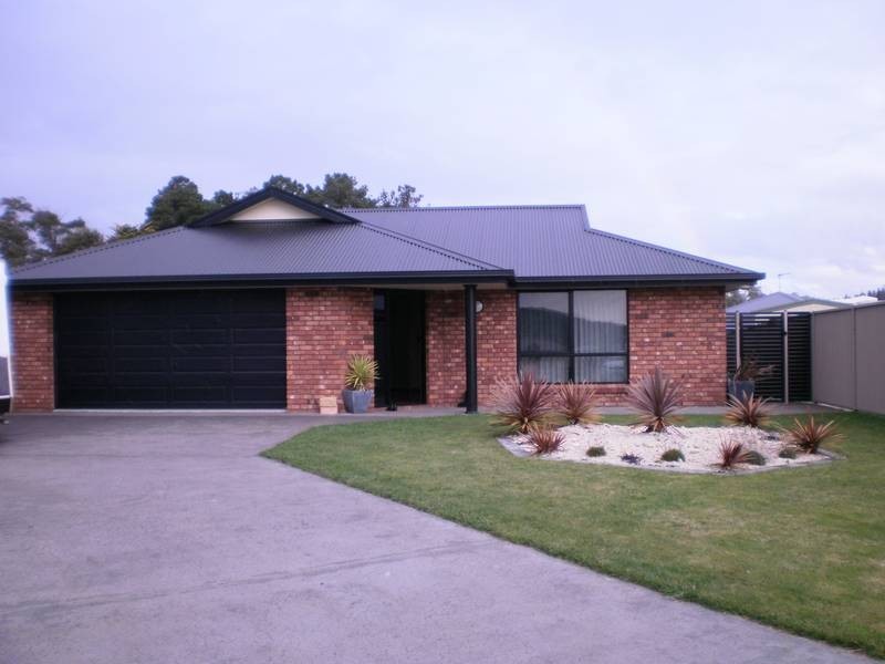 8 Cherry Grove, Latrobe TAS 7307
