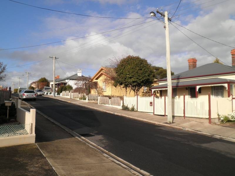 14 Henry Street, Devonport TAS 7310